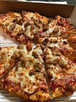 Guido's Pizza food
