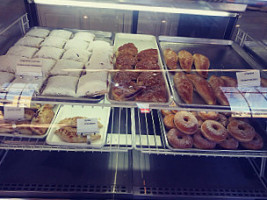 Isabela Bakery food