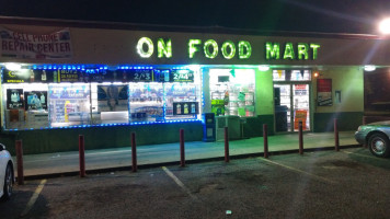 Wilson Food Mart outside