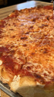 Sal's Family Pizza food