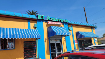 EL Buen Gusto Restaurant outside