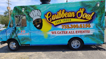 Carribbean Soul Food Truck outside