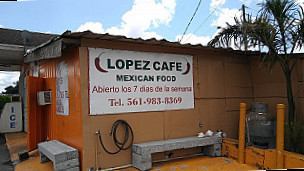 Lopez Cafe outside