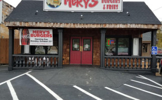 Fresh Burger Grill (formerly Merv's Burgers) outside