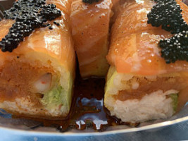 Take Maru Sushi food