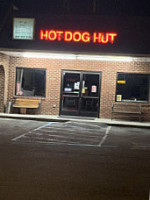 Hot Dog Hut Bloomingdale outside