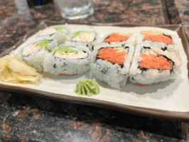 Toyo Sushi inside