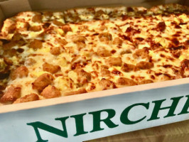 Nirchi's Pizza outside