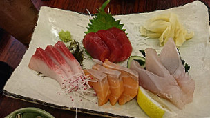 Tanuki Sushi food
