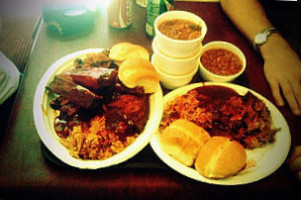 Lil Mickey's Barbeque food