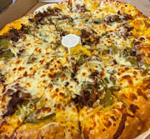 Daryl's Pizzeria food