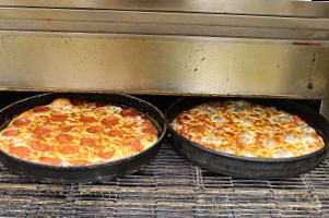 Theo's Pizza Catering food