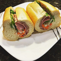 Huong Lan Sandwiches food
