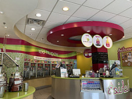 Menchie's Frozen Yogurt food