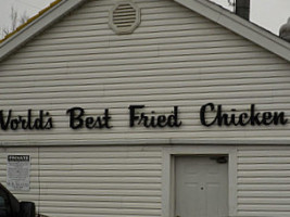 Hitching Post Kellogg World's Best Fried Chicken outside