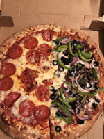 Pikey’s Pizza Co. food