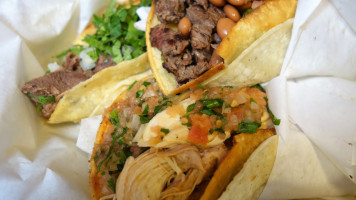 Taqueria Mexico Lindo Grill food