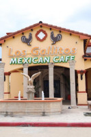 Los Gallitos Mexican Cafe outside