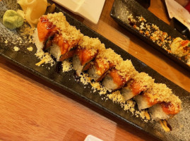 Nami Sushi food
