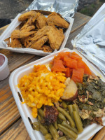 Daddio's Carry Out's food