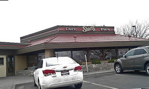 Shari's Cafe And Pies outside