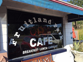 Fruitland Park Cafe outside