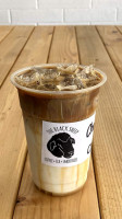 The Black Sheep Coffee+tea+smoothies food
