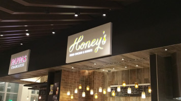 Honey's Fried Chicken inside