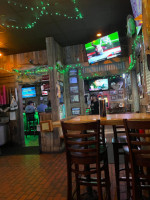 Flanigan's Seafood Bar And Grill inside