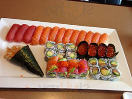 Nijiya Sushi food