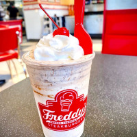 Freddy's Frozen Custard Steakburgers food