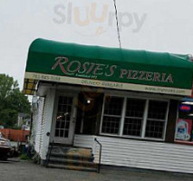 Rosie's Sub Pizza Shop outside