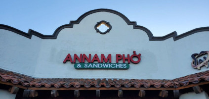 Annam Pho Sandwiches food