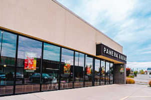 Panera Bread outside