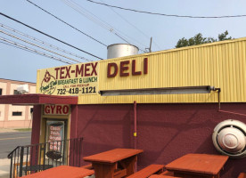 Peniel Deli Tex-mex food