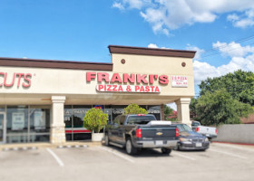 Franki's Pizza Pasta outside