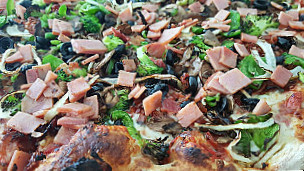Giuseppi's Pizza In Sea Pines food