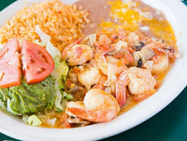Los Mayas Mexican And Grill food
