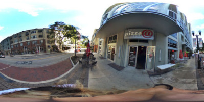 Metro Espresso Pizza outside