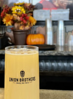 Union Brothers Brewing food