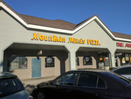 Mountain Mike's food