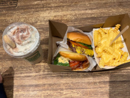 Shake Shack Hudson Yards food