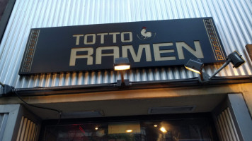 Totto Ramen Midtown East food
