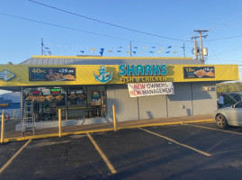 Shark's Fish Chicken Chicago Heights outside