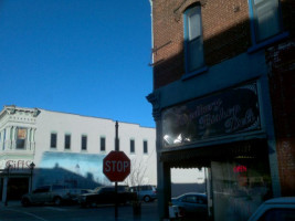 Bradbury Bishop Deli And Route 66 Diner outside