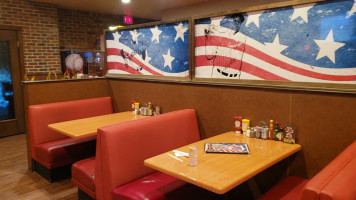 The All-american Eatery food