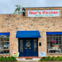 Nur’s Kitchen food