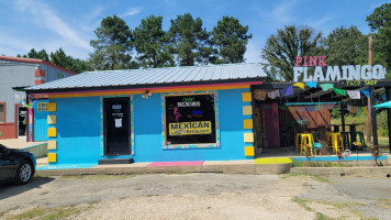 Pink Flamingo Taco Shop outside