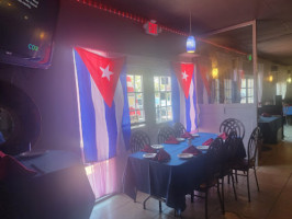 Cuba Cafe inside