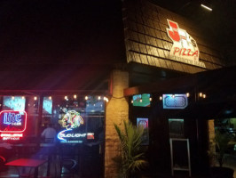 Jl's Pizza And Sports food
